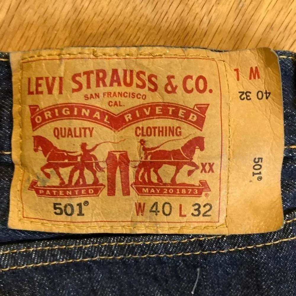 Levis 501 Button Fly Dark Wash Straight Leg Jeans 40x32 NWOT
